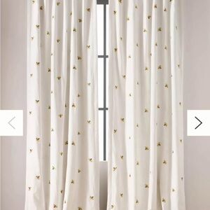 Anthropologie Icon Sun Curtain Panels – Embroidered Bee– 2 pannels 100x45
